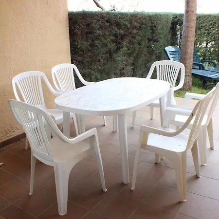 Port Estrella 24 רוזס